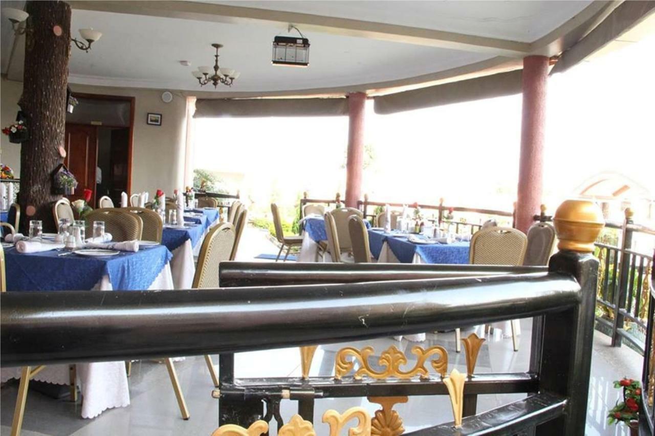 Sapphire Hotel Entebbe Kigo Kajansi Екстериор снимка