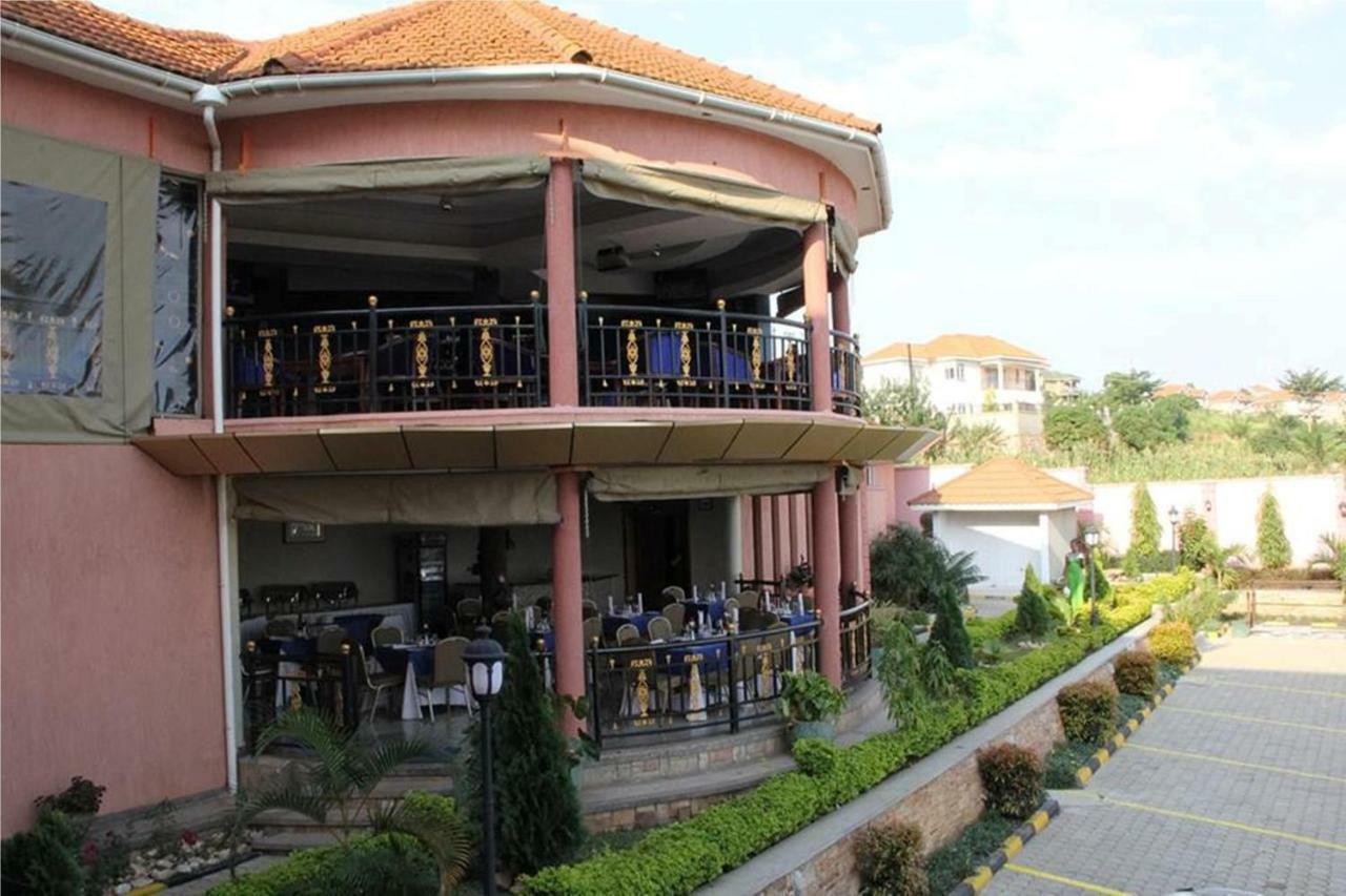 Sapphire Hotel Entebbe Kigo Kajansi Екстериор снимка